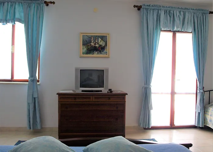 לינה וארוחת בוקר Matohanca 3*